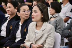 LINE_ALBUM_งานประมูลทะเบียนรถ_251201_1